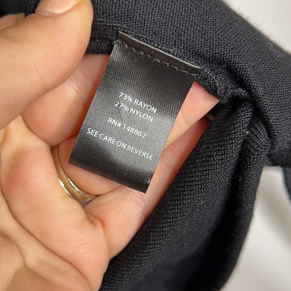 NWT Torrid Solid Black Wrap Short Elbow Wide Sleeve Top - Picture 7 of 8